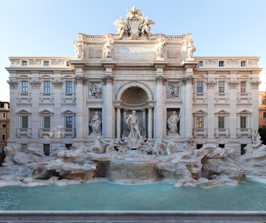 Fabuloucity Fontana Di Trevi Рим Екстериор снимка